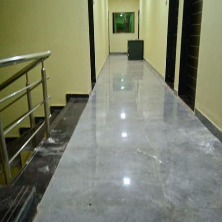 Hotel Om Sai Residency By WB Inn Navi Mumbai Buitenkant foto