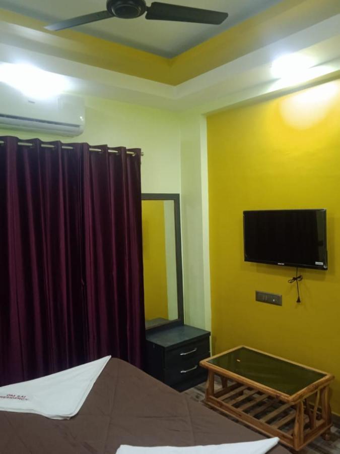 Hotel Om Sai Residency By WB Inn Navi Mumbai Buitenkant foto